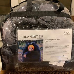 7 A. M. Stroller & Car Seat Footmuff 6M-4T. Maximum coverage and lightweight.